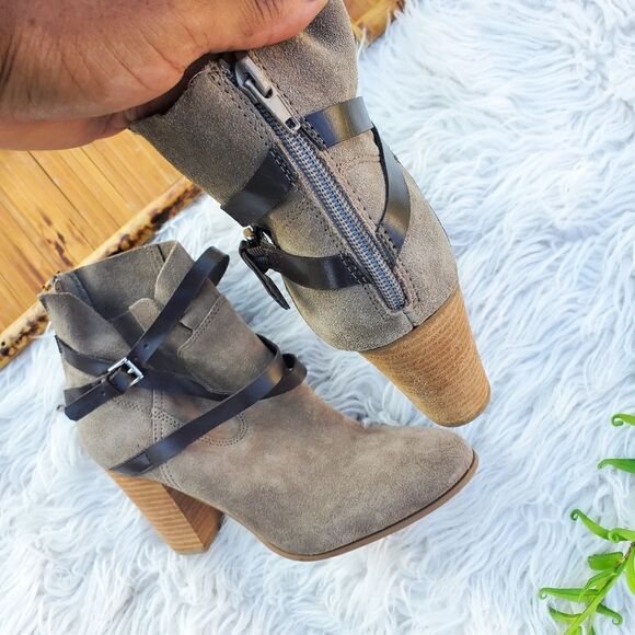 Carlos Santana Tan Suede leather Strapy Detail Ankle Boots. - Picture 4 of 15